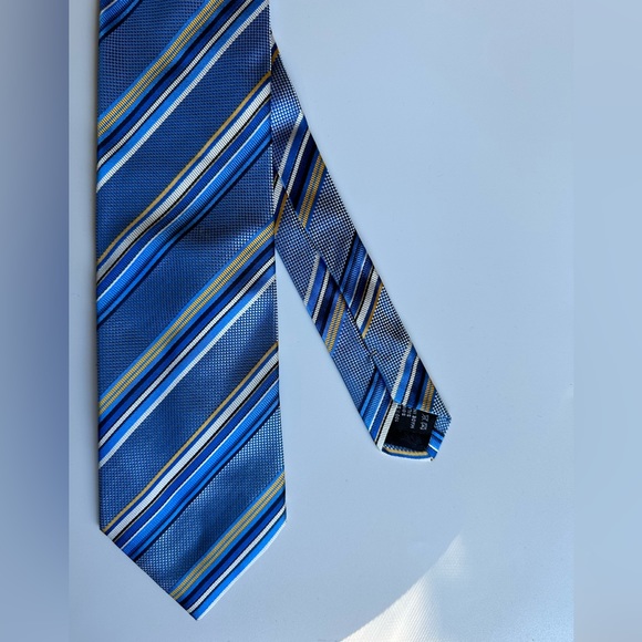 Authentic Versace Tie - Picture 4 of 6